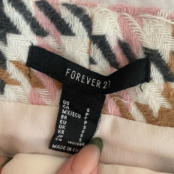 Cute Pink Skirt - Picture 3 of 3